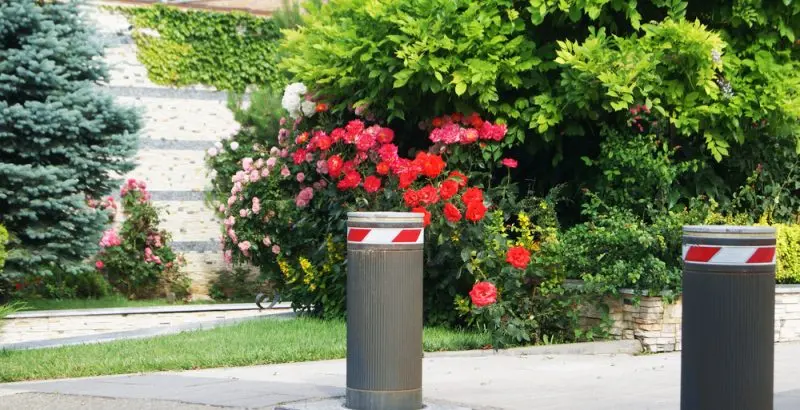 private-bollards-bollard-security