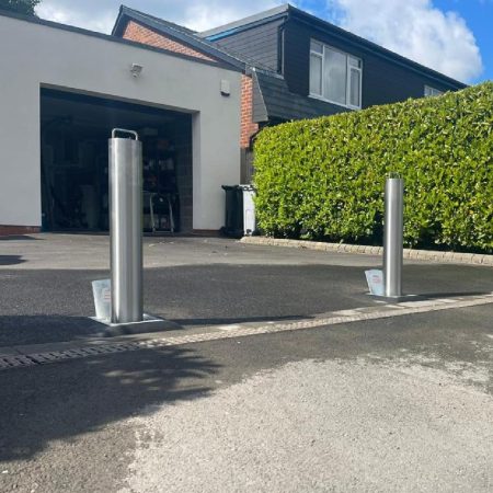 S14R Removable (850mm) Stainless Steel Lift Out Bollard