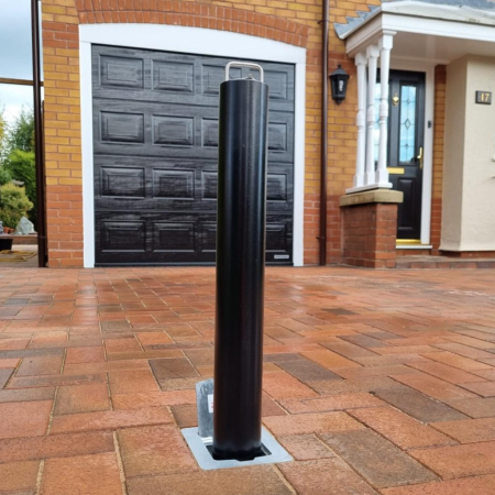 R8 Heavy Duty Insurance Approved Telescopic Bollard (670mm)