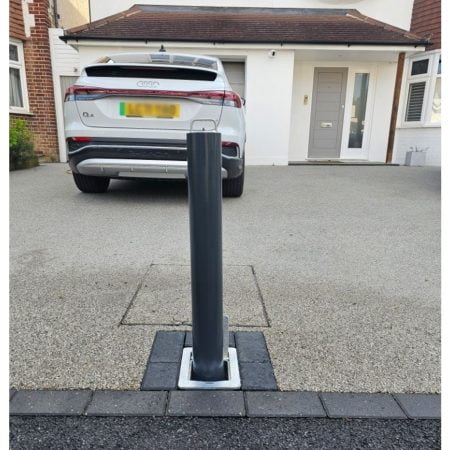 R5R Removable Lift-Out Bollard (670mm)