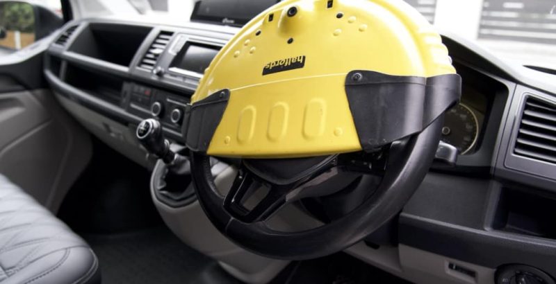 Steering wheel lock