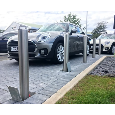 *Heavy Duty* Retractapost GL 900 - Lift Assisted Bollard (Stainless Steel)
