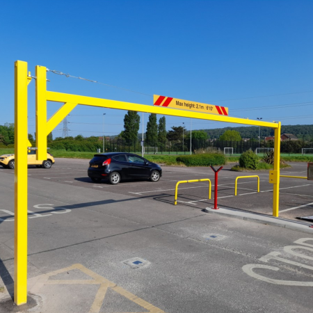 Height Restrictor 'Easy Reach' - 3-6m - Heavy Duty with low level locking