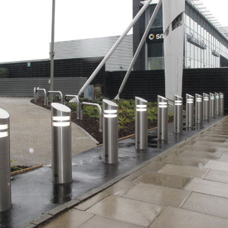 Truck Stopper 9-40 Shallow Mount PAS68 Bollard - Crash Tested to stop a 7500kg vehicle @ 40mph