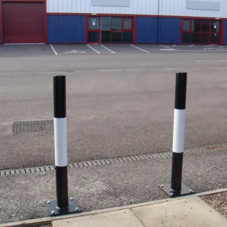 SB24-S Bolt Down Fixed Steel Bollard (1000mm)